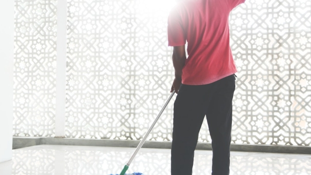 The Essential Guide to Professional Gutter Services