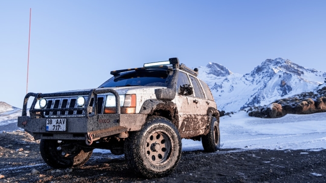 Essential Maintenance Parts for Toyota Landcruiser