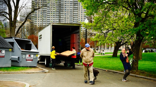 Comparing Moving Companies in Toronto What to Look For